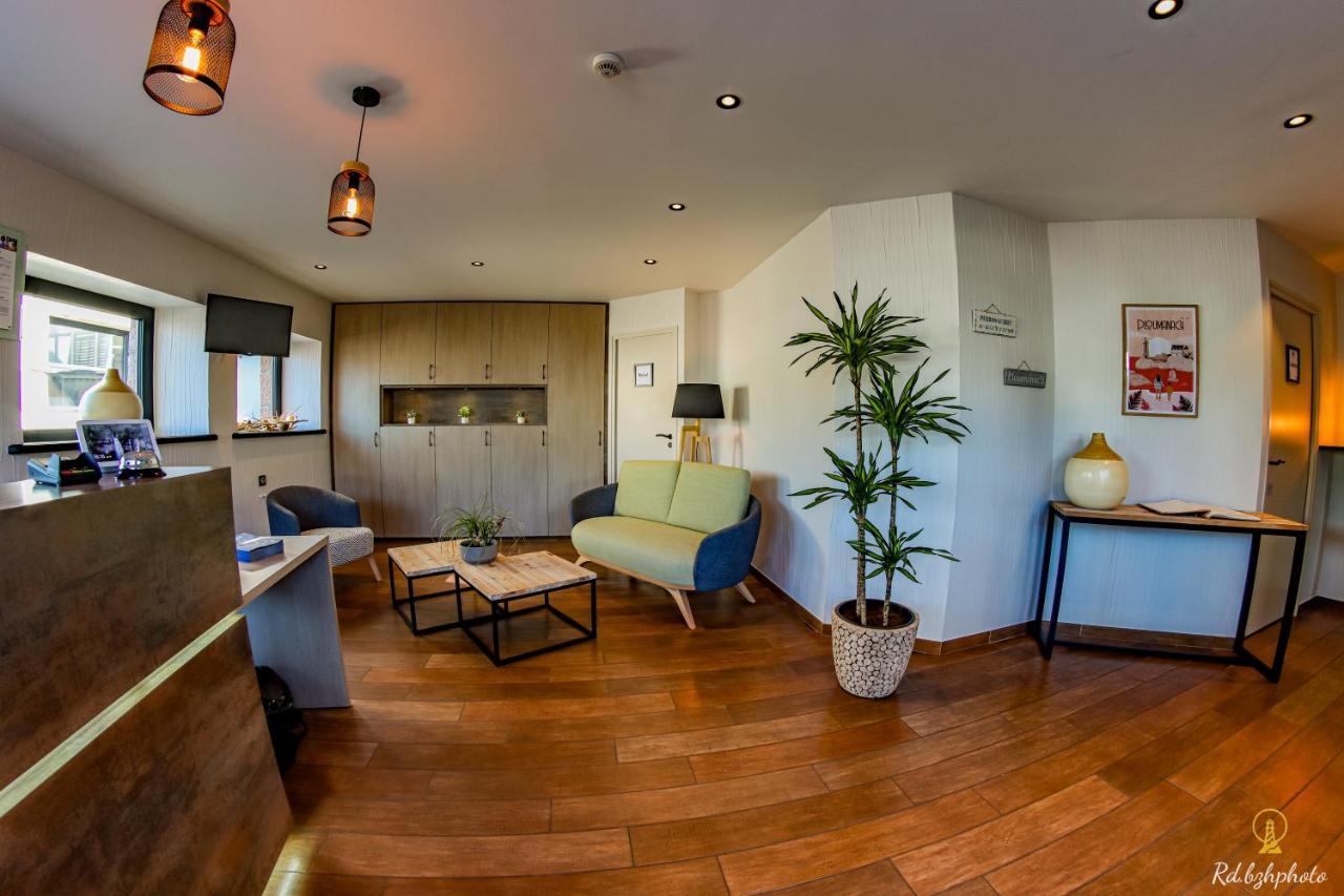 Logis Hotel Du Parc Перос-Гирек Екстериор снимка