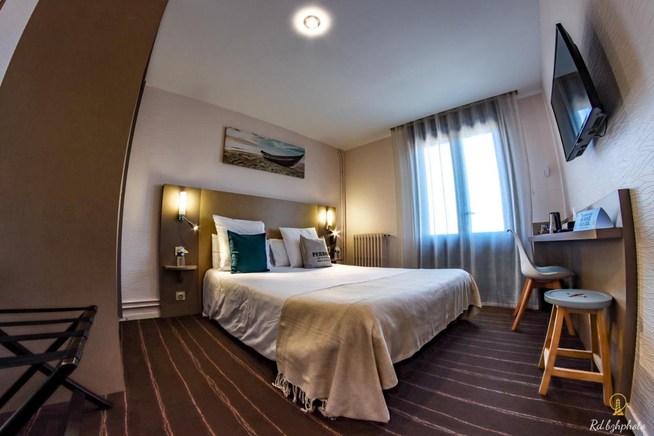Logis Hotel Du Parc Перос-Гирек Екстериор снимка