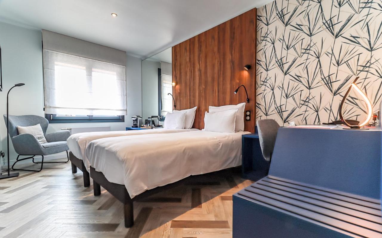 Logis Hotel Du Parc Перос-Гирек Екстериор снимка