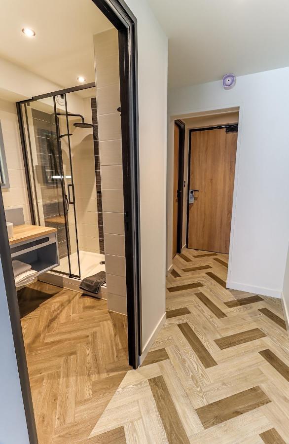 Logis Hotel Du Parc Перос-Гирек Екстериор снимка